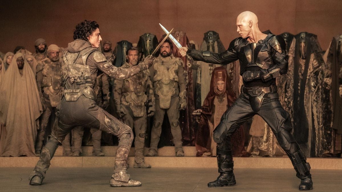 Paul (Timothée Chalamet) fighting Feyd-Rautha (Austin Butler) in 'Dune: Part Two'
